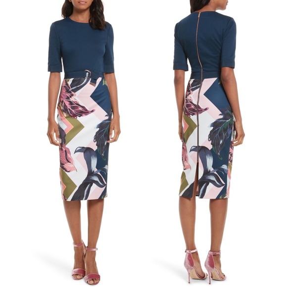 Ted Baker Dresses & Skirts - Ted Baker Casiew Eden Bodycon Dress
